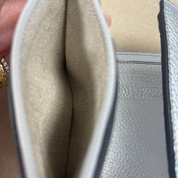 Jimmy Choo Loni Silver Leather Embossed Logo Tri-Fold Card Case Wallet - NWOT - Picture 7 of 9